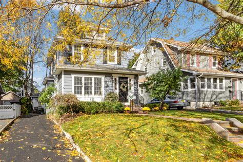 Typically free of extra ornamental details, the stately facades can often benefit from a little sprucing up. Classic Side-Hall 3 BR 2.5 bath Rutherford Colonial at