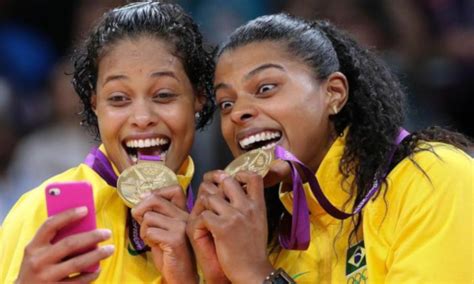 Fernanda garay rodrigues (born may 10, 1986 in porto alegre, rio grande do sul) is a brazilian professional volleyball player who won the 2012 summer olympics gold medal with the brazil national team. Vôlei: Fernanda Garay recorda título olímpico do Brasil em ...