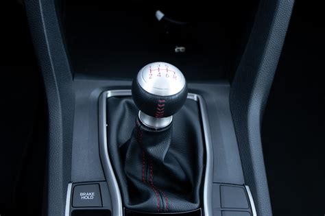 The Honda Civic Is Keeping The Manual Transmission Alive Carbuzz