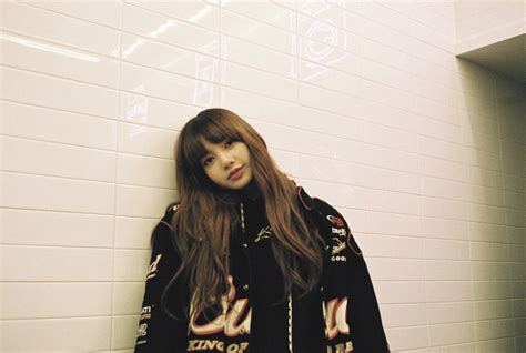 The global presence of the members, jisoo, jennie, rosé, and lisa, have given each of them multiple endorsement deals with designer brands all over the world. Blackpink Lisa Instagram photos 2018 3