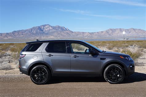 Learn the difference between a range rover & a discovery. 2016 Land Rover Discovery Sport - Rove Lightly, Discover ...
