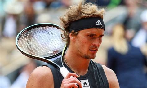 Alexander Zverev accuses French Open of giving preferential treatment