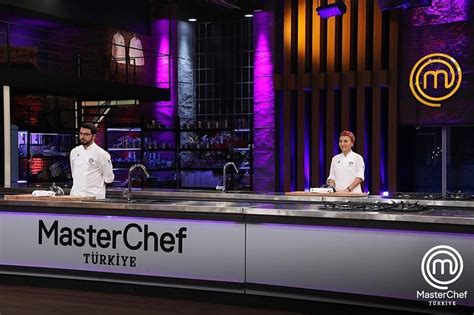 Masterchef türkiye 2020 tv8 yarışma programı full bölümleriyle tek parça reklamsız ve kesintisiz olarak izle. MasterChef Türkiye 2020'de ilk finalist belli oldu