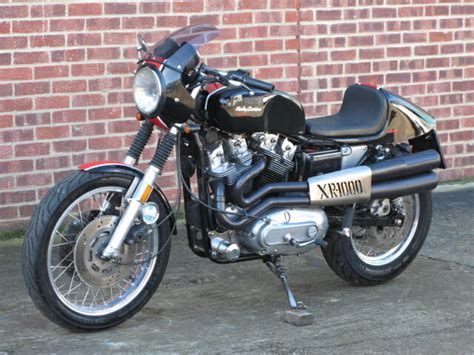 Harley race bike for the street. Harley-Davidson XR1000 Cafe Racer | Anthony Godin