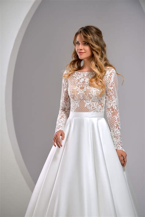 Online Harper wedding dress - Stunning lace top style