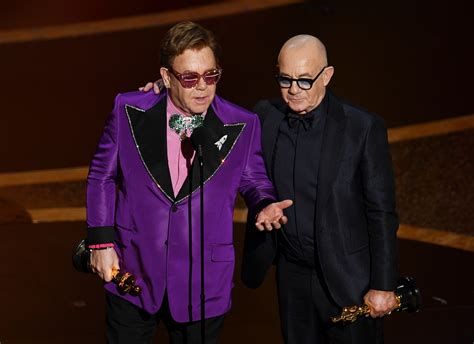 Oscars 2020 Elton John Wins A Second Oscar For His Rocketman Song Vanity Fair