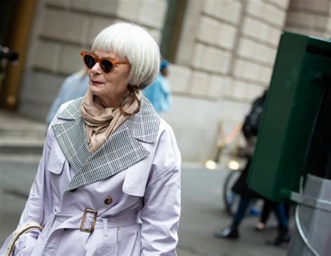 Maybe you would like to learn more about one of these? 1001 + Idee per Tagli di capelli corti per donne cinquantenni