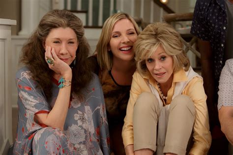 Review ‘grace And Frankie Season 1 Isnt What You Think It Is And