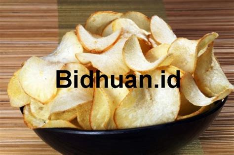 Selain keripik kentang, keripik singkong menjadi andalan banyak orang. 3 Cara Membuat Keripik Singkong Rasa Pedas dan Keju yang ...