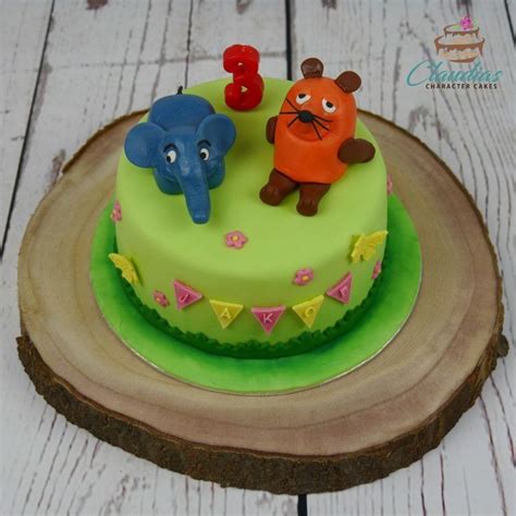 Sie wollen sorgfältig ihre küche messen, ehe sie einkaufen zu gunsten von schränke und geräte micky minnie maus kuchen deko backen minni mickey mouse. Sendung mit der Maus Torte | Maus und Elefant Kuchen ...