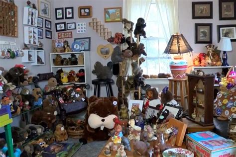 Watch Woman Seeks Guinness Record For Collection Of 1456 Beaver