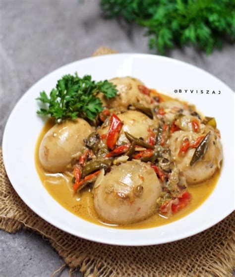 Resep botok tahu telur asin part 1, resep masakan tradisional untuk makan siang ada telur asin di rumah, coba kita buat. Resep telur santan © 2020 Instagram/@byviszaj ; Instagram ...