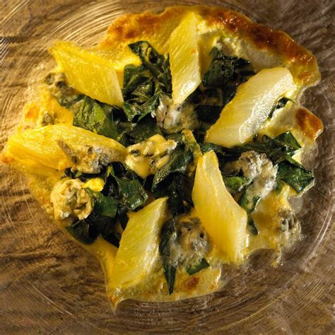 Blette,lardons fumés,feta nature,poivre,sel,herbes de provence,pâte feuilletée. Recette gratin de côtes de bettes au bleu des causses ...