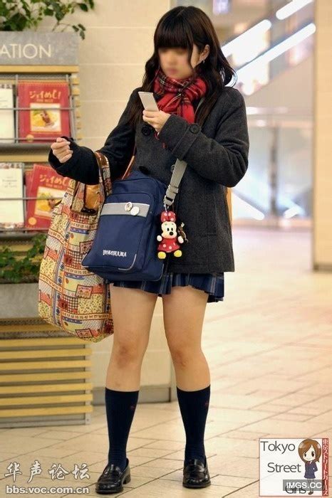 日本女高中生裙子最短的地方记录被刷新了？！现在是 娱乐八卦 华声论坛
