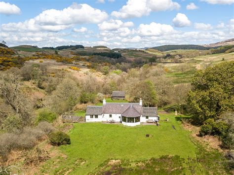 3 Bedroom Cottage in Argyll and Bute, Tighnabruaich - Dog Friendly