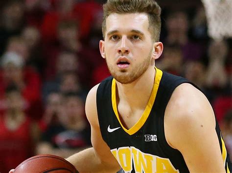 Jordan bohannon has been unconscious tonight. Iowa's Jordan Bohannon out indefinitely with hip injury ...