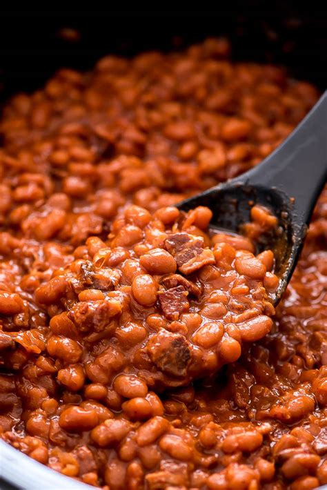 slow cooker baked beans with bacon and hamburger