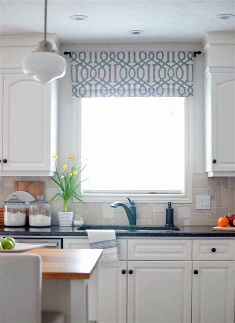 But many of us don't like blocking our windows with some window coverings that restrict our view of the world. 10 Winning Kitchen Window Treatment Ideas | Modern kitchen ...