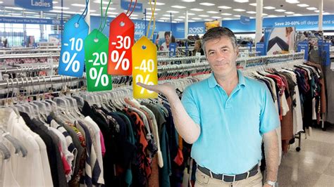 5 American stores offer special discounts for these people