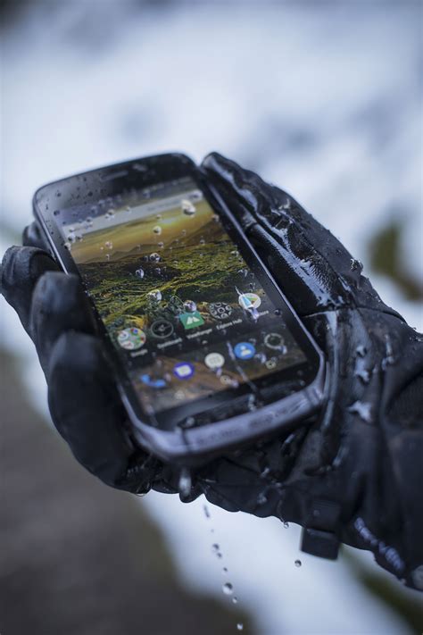 Introducing Land Rover Explore The Outdoor Phone