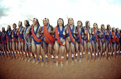 Pin De Claudio Marinelli Em Indigena Indios Brasileiros Mulheres