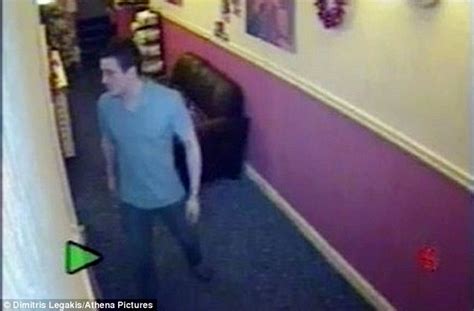 Swansea Massage Parlour Customer Unhappy With Service Assaulted 3 People Daily Mail Online
