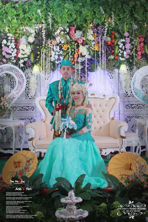 Lihat berbagai inspirasi dekorasi tunangan berikut agar acara makin berkesan. Jona Dekorasi, MUA & Wedding Organizer Ungaran Salatiga Ambarawa: Paket Pernikahan Lengkap dan ...