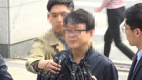[현장] 드루킹 댓글 조작 사건 김경수 보좌관 경찰 출석···500만원 의혹 묵묵부답 youtube
