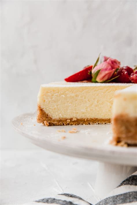 Creamy Mascarpone Cheesecake — To Salt And See Dessert Mascarpone