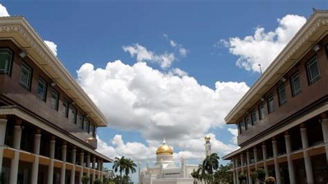 Brunei Invokes Laws Allowing Stoning For Gay Sex Adultery Everythinggp