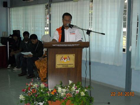 Akademi pembangunan belia malaysia (apbm) yang diasaskan pada tahun 1993 awalnya dikenali sebagai kem belia waja kerana konsep asal kemudahan yang disediakan lebih berbentuk bangunan ala tentera dan kawasan persekitaran yang sesuai dengan keadaan sebuah kem. 1AdiWangsa: Kaderisasi di Akademi Pembangunan Belia ...