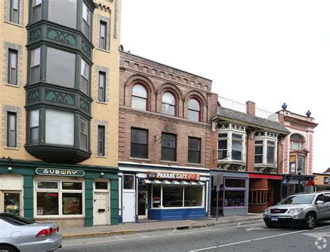 An 11 digit code refers to a specific branch, while an 8 digit code (or one ending in 'xxx') refers to the. 8 Bank St, New London, CT 06320 - Retail for Lease ...