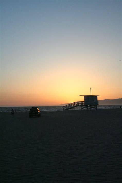 Find the perfect santa monica sunset stock photos and editorial news pictures from getty images. Santa Monica Beach Sunset | Sunset on Santa Monica Beach ...
