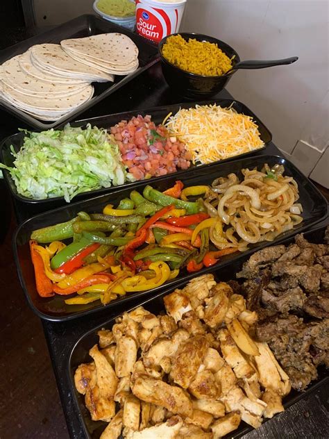 Mouth watering — synonyms and related words : Pin by keke 💋 on Mouth Watering Food in 2020 | Soul food ...