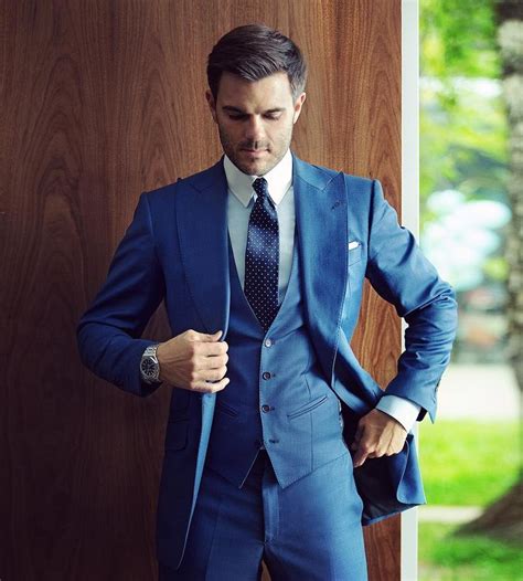 Pin by Oldrich Pokorny on Dress Code | Suit fashion, Mens outfits, Mens