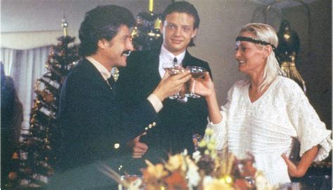 Espiá estos datos sobre alex basteri, el hermano de luis miguel. Hermano de Luis Miguel, es hijo del Negro Durazo ...