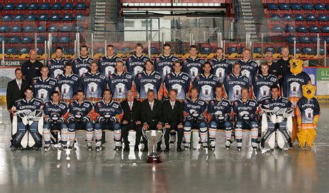 Neben eisbärin hertha im berliner tierpark sind sie die bekanntesten eisbären der hauptstadt. Saison 2005-06 | Eisbären Berlin
