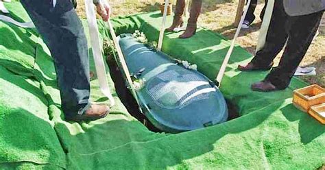 He Demanded That His Wife Bury Him With All Of His Money So She Did This Instead