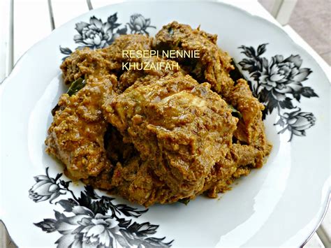 Resepi rendang ayam guna rempah adabi. RESEPI NENNIE KHUZAIFAH: Rendang kari ayam kampung salai