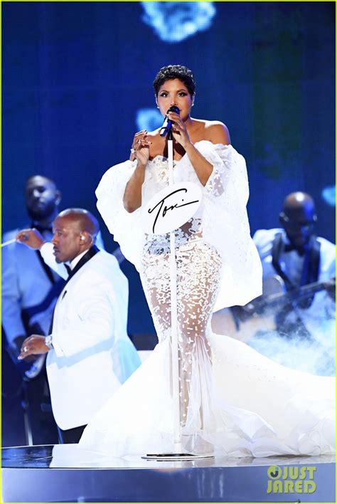 'tootsie' & 'beetlejuice' sing while 'to kill a mockingbird' snubbed. Toni Braxton Brings 'Un-Break My Heart' Back to AMAs & She ...