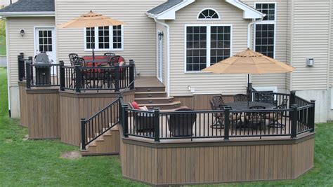Award Winning Deck Builder Offers Outdoor Living Space Tips