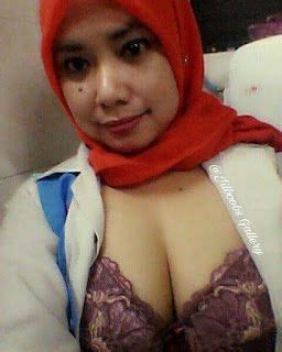 Tudung Merah Youhd Porno Piers Anderson