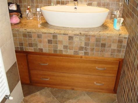 Il mobile bagno, se ben scelto, può fare davvero la differenza nell' arredamento del tuo bagno.per questo iperceramica ha selezionato mobili bagno di altissimo design, tutti rigorosamente made in italy, quindi di grande qualità. Bagno in muratura fai da te - Idraulico fai da te - Come ...