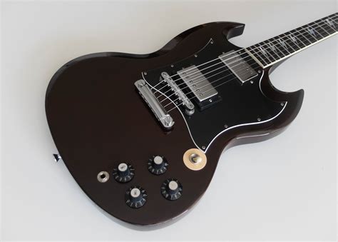Wow, i can't believe i ever shopped for gibson sg angus elsewhere, cj Gibson Angus Young SG Standard - Angus Cherry VOS image ...