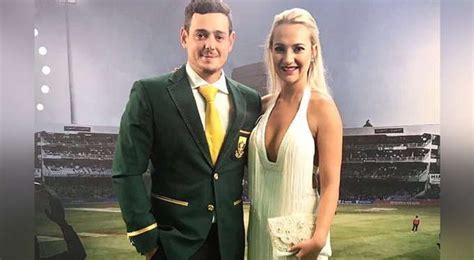 In a brief twitter chat with england batswoman danielle wyatt, sasha (left) said: This South African Star Wicket Keeper Batsman Got Clean ...