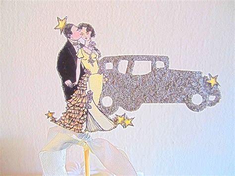 There are so many great 2021 wedding trends. Sparkly great gatsby wedding cake topper