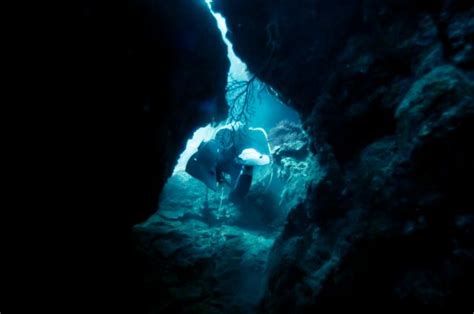 The 10 Most Dangerous Scuba Dives In The World Diving Scuba Diving