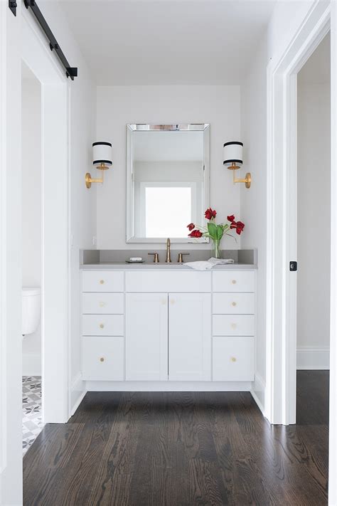 Sink (s) the basic concept of a jack and jill bathroom is where one shares a toilet and a bath but it has two sinks. Category: House For Sale - Home Bunch Interior Design Ideas