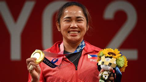 weightlifter hidilyn diaz wins the philippines first olympic gold