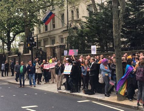 Hundreds Protest Against Chechnya S Gay Concentration Camps Outside Russian Embassy Mirror